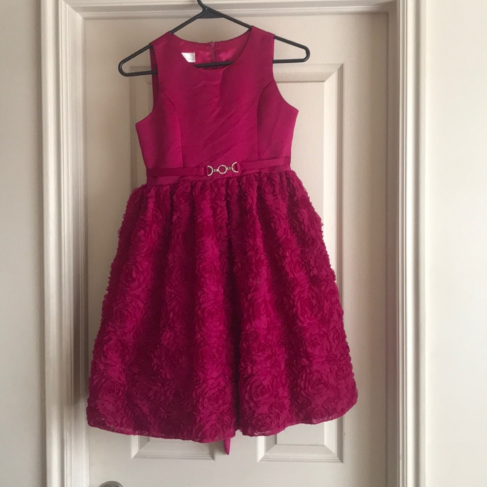 Beautiful girls dress!